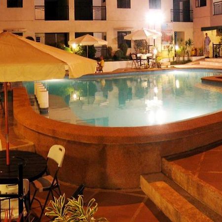 Lancaster Hotel Cebu Lapu-Lapu City Bagian luar foto