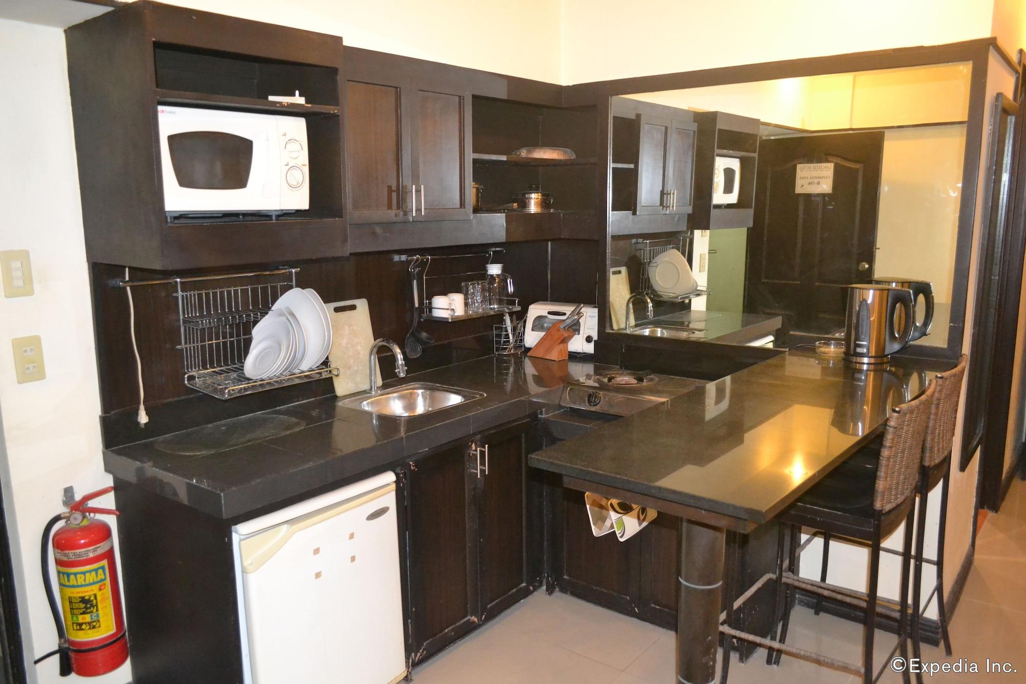 Lancaster Hotel Cebu Lapu-Lapu City Bagian luar foto