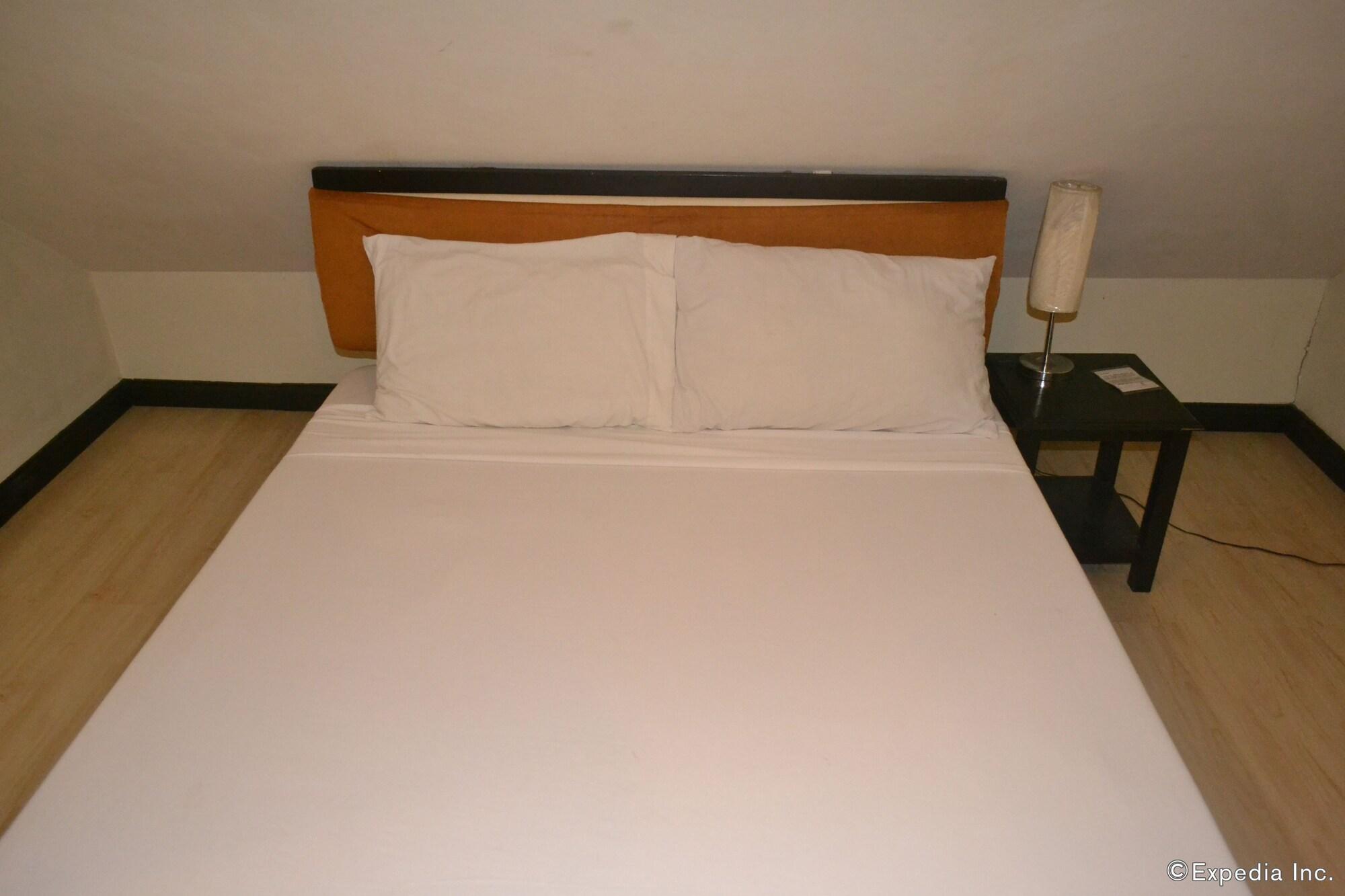 Lancaster Hotel Cebu Lapu-Lapu City Bagian luar foto