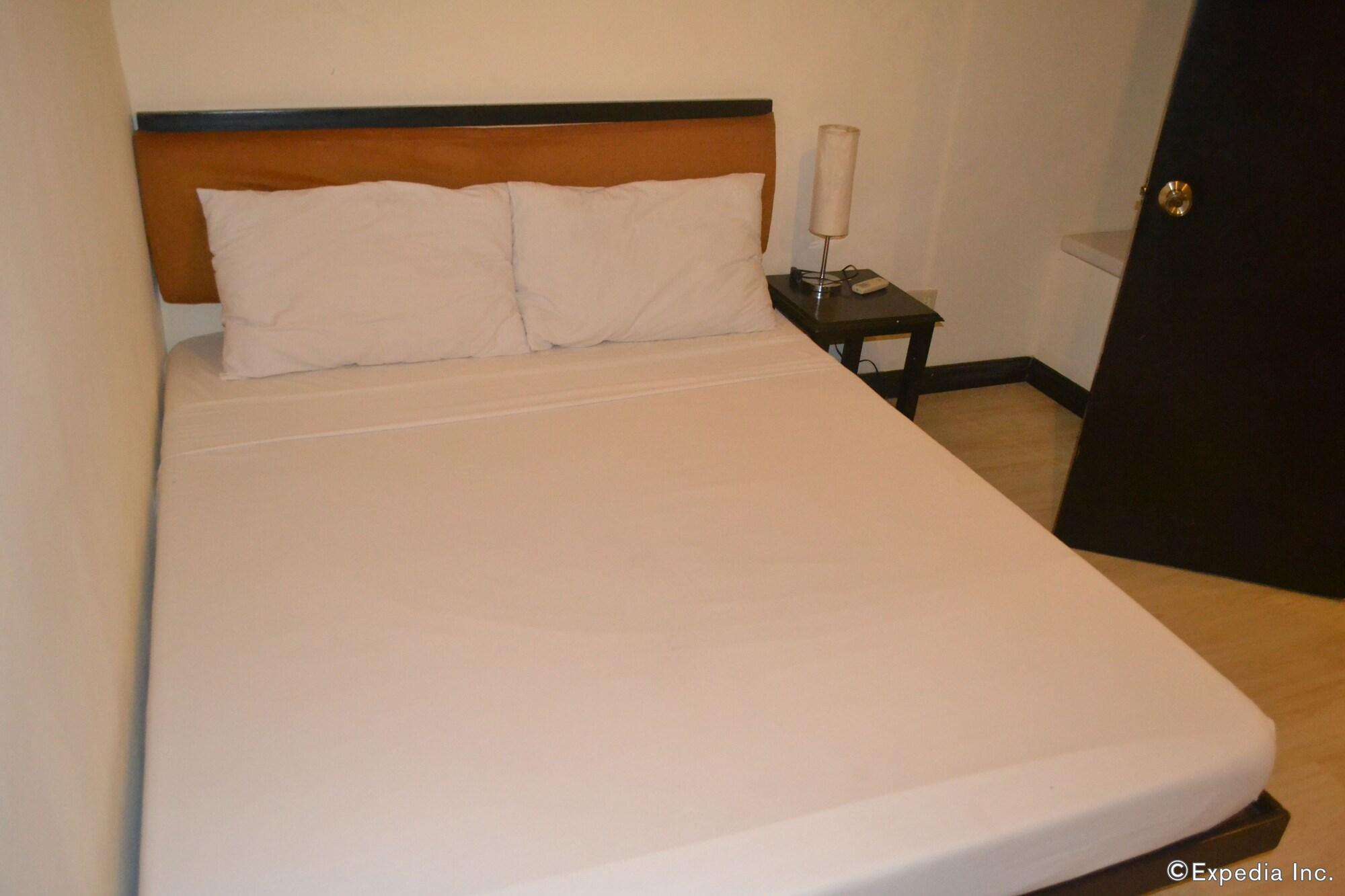 Lancaster Hotel Cebu Lapu-Lapu City Bagian luar foto
