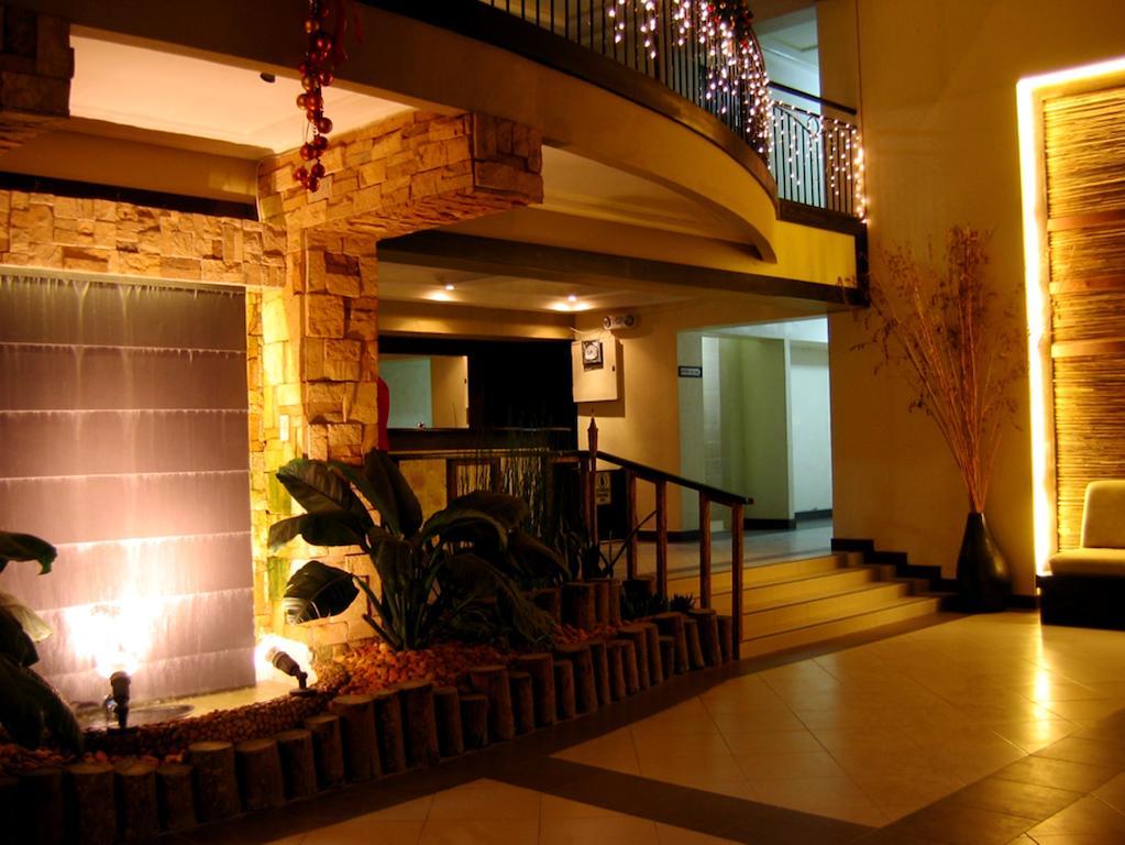 Lancaster Hotel Cebu Lapu-Lapu City Bagian luar foto