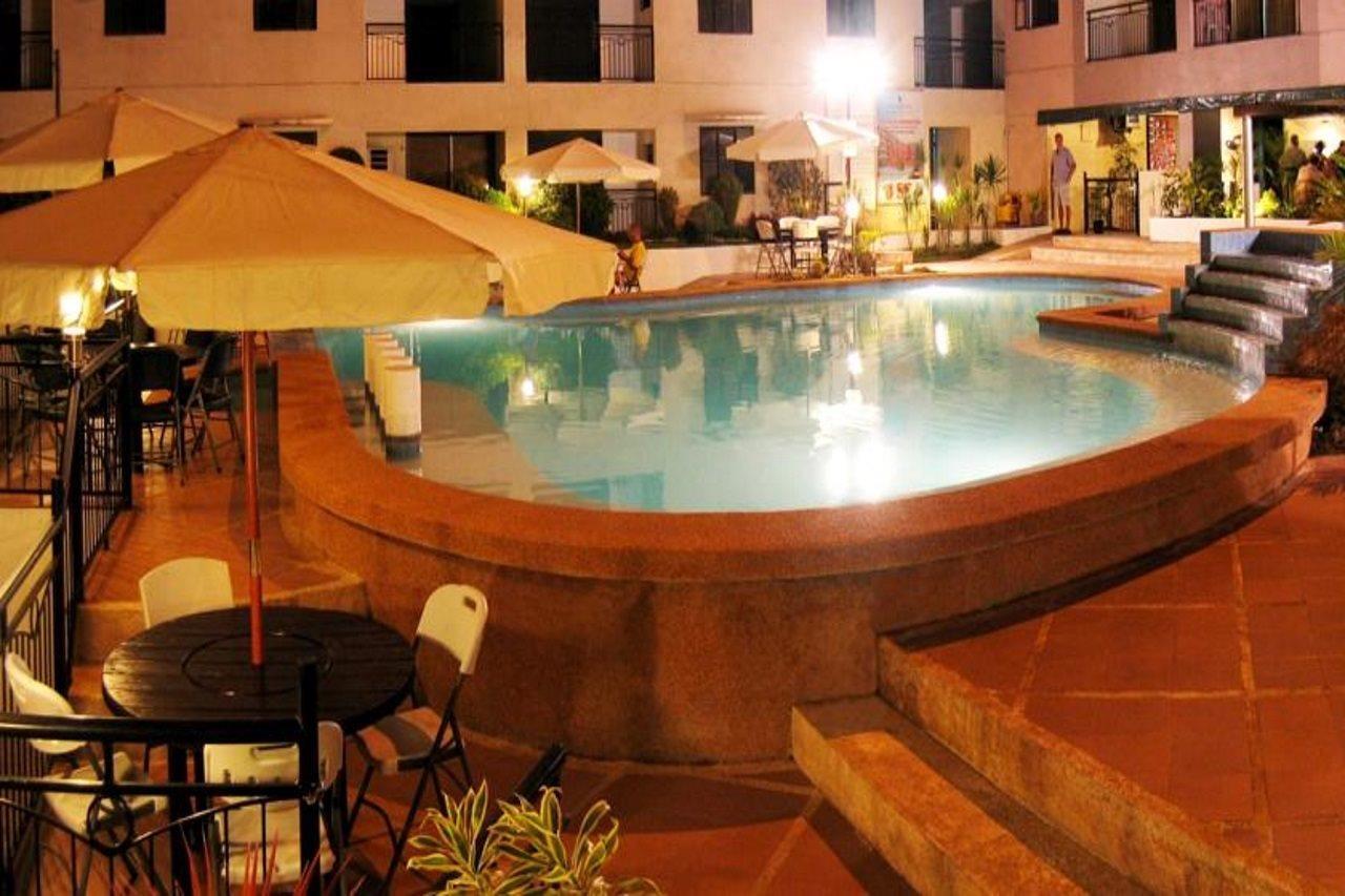 Lancaster Hotel Cebu Lapu-Lapu City Bagian luar foto