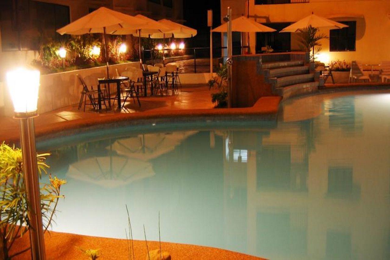Lancaster Hotel Cebu Lapu-Lapu City Bagian luar foto