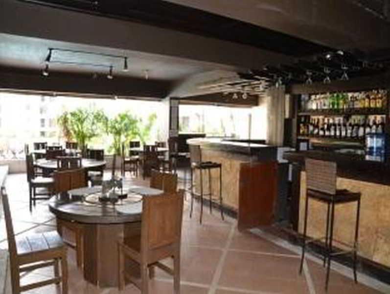 Lancaster Hotel Cebu Lapu-Lapu City Bagian luar foto